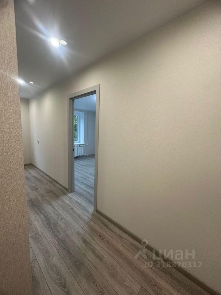 Продажа 1-комн квартиры на вторичном рынке Колпино, Октябрьская улица, 47