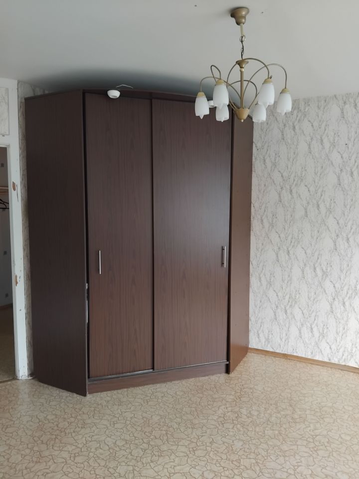 Продажа 1-комн квартиры на вторичном рынке улица Сикейроса, 12