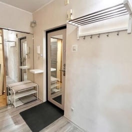 Продажа 1-комн квартиры на вторичном рынке улица Кораблестроителей,  д. 35 к1 литБ