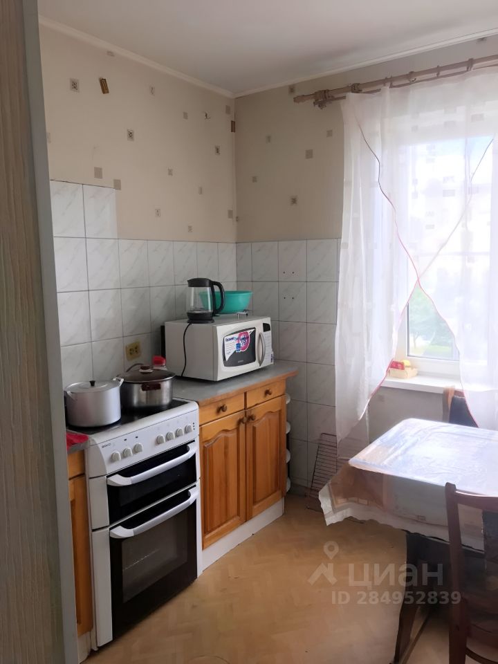 Аренда 1-комн квартиры на вторичном рынке Дунайский проспект, 3