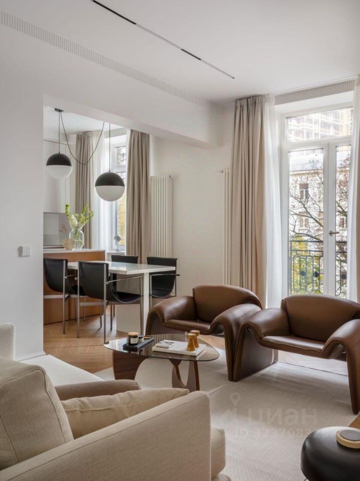 Продажа 2-комн квартиры на вторичном рынке Кутузовский проспект, 4/2