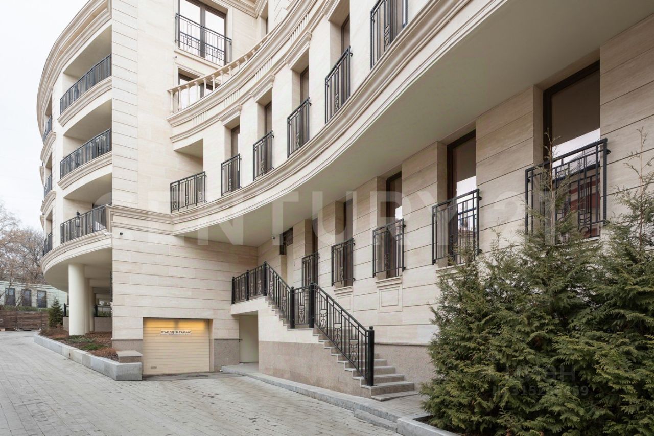 Продажа 5-комн квартиры на вторичном рынке Газетный переулок, 13С1