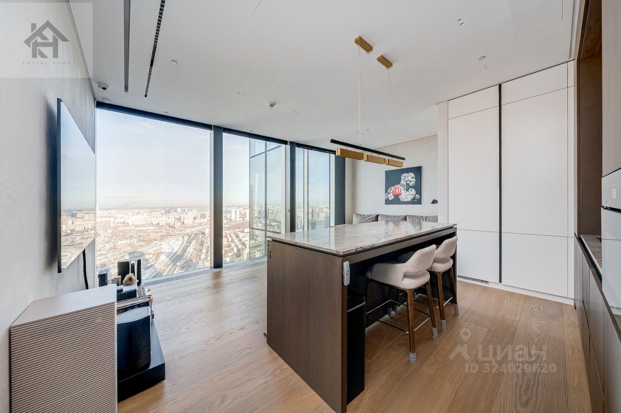 Продажа 2-комн квартиры на вторичном рынке 1-й Красногвардейский проезд, 22с1