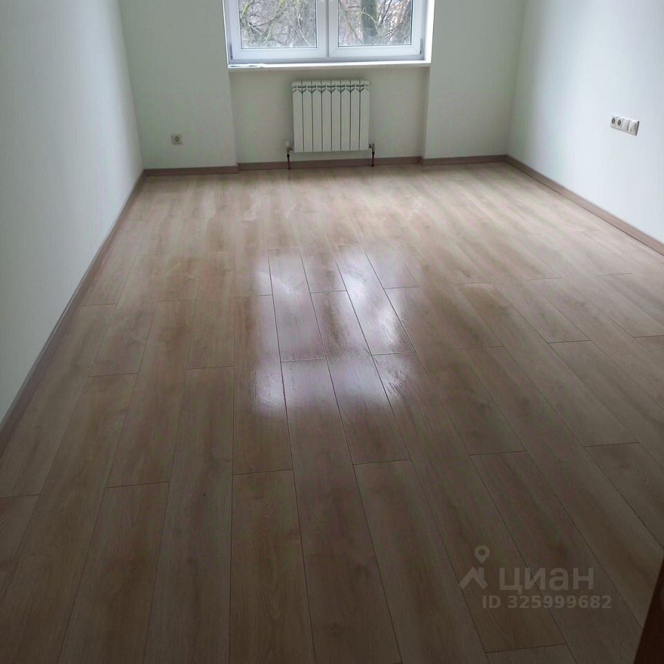Продажа 2-комн квартиры на вторичном рынке Звенигород, Почтовая улица,  д. 1