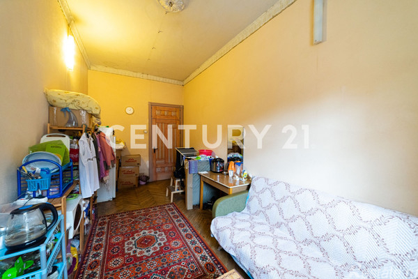 Продажа 3-комн квартиры на вторичном рынке Бармалеева ул,  д. 18