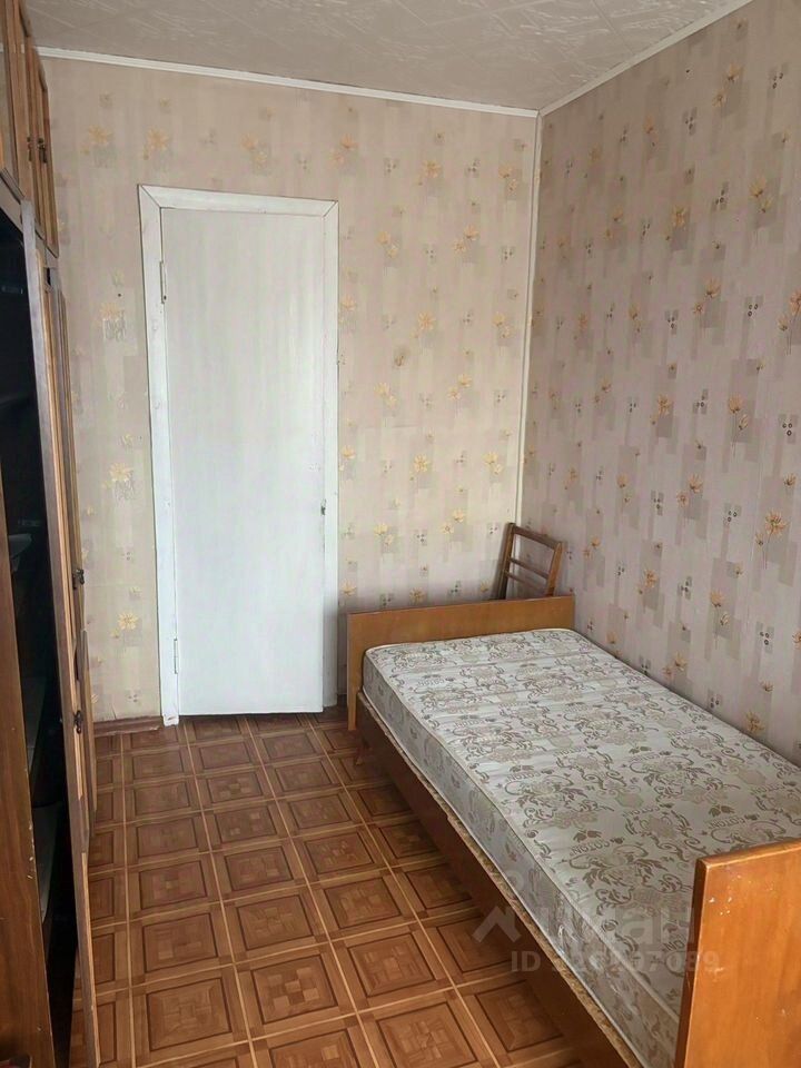 Продажа 2-комн квартиры на вторичном рынке Сясьстрой, Советская улица, 30
