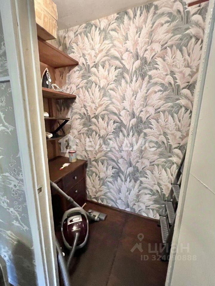 Продажа 2-комн квартиры на вторичном рынке проспект Мечникова, 7