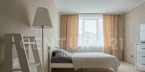 1-комн квартира ул Оптиков,  д. 45,  к. 1