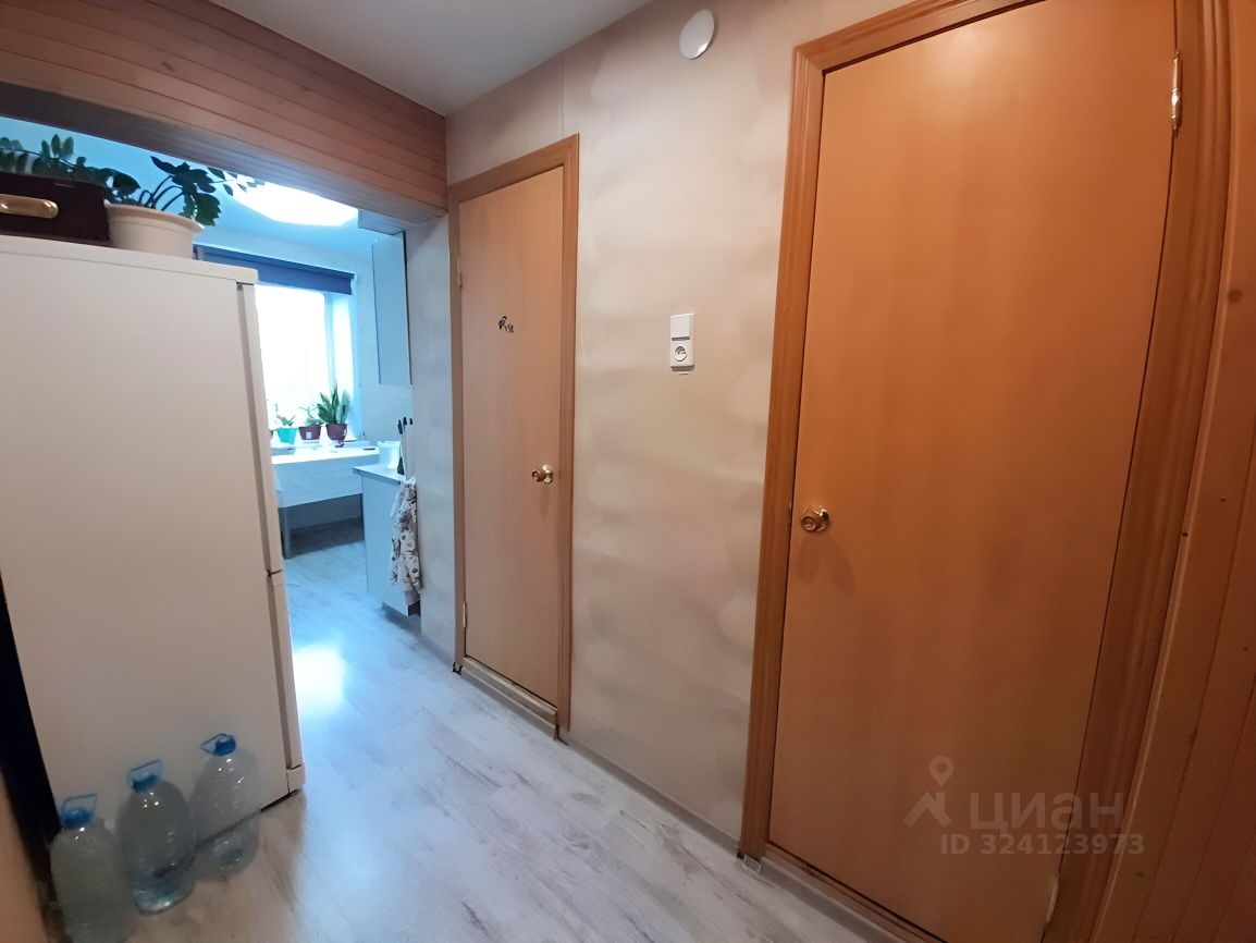 Продажа 2-комн квартиры на вторичном рынке Кингисепп, улица Химиков, 9А