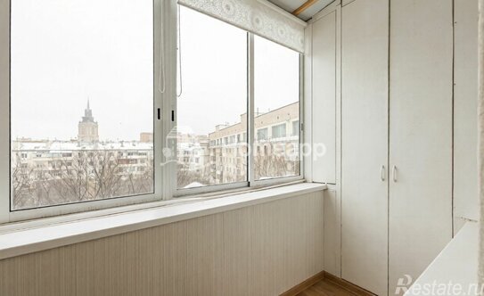 Продажа 2-комн квартиры на вторичном рынке Брянская улица