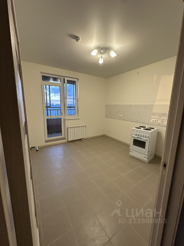 Продажа 3-комн квартиры на вторичном рынке улица Героев Панфиловцев, 31