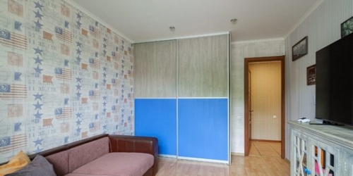 4-комн квартира Рентгена ул,  д. 15