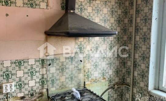 Продажа 3-комн квартиры на вторичном рынке Художников пр-кт,  д. 15 к3