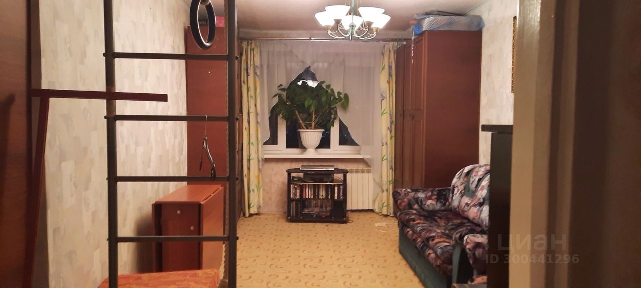 Продажа 3-комн квартиры на вторичном рынке Отрадное, улица Дружбы, 18