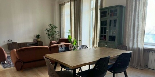 2-комн квартира улица Тимура Фрунзе,  д. 18
