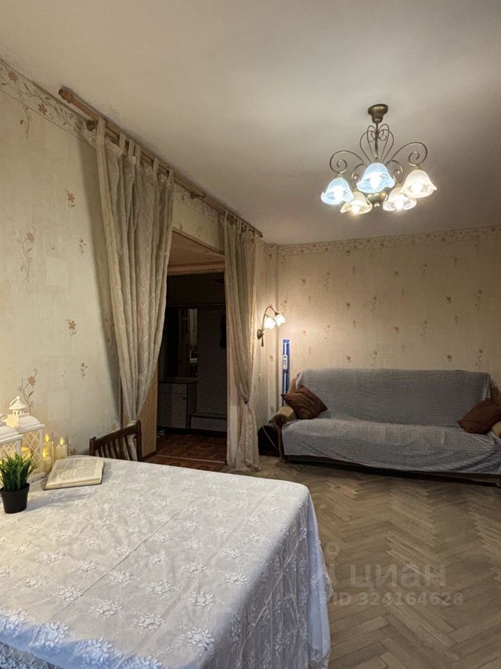 Продажа 2-комн квартиры на вторичном рынке Таллинская улица, 25