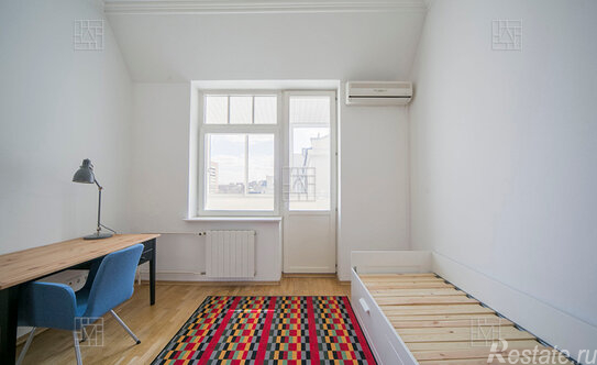 Продажа 4-комн квартиры на вторичном рынке Голиковский переулок,  д. 5