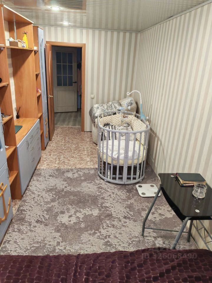 Продажа 3-комн квартиры на вторичном рынке Рошаль, улица Октябрьской Революции, 58