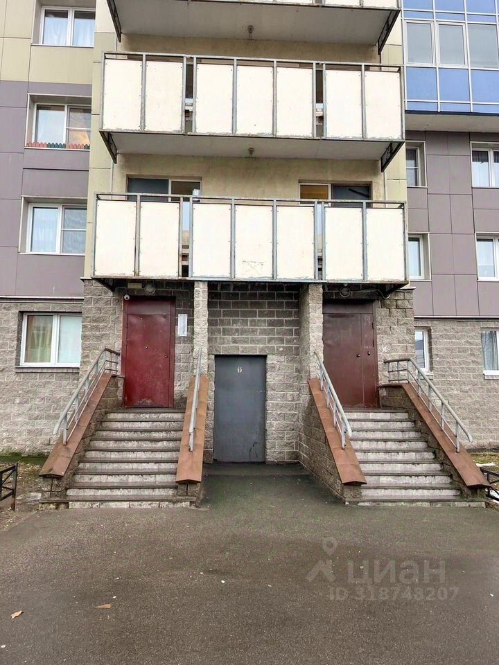 Продажа 3-комн квартиры на вторичном рынке Ленинский проспект, 51