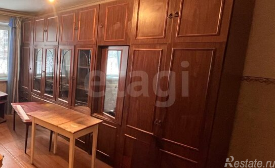 Продажа 1-комн квартиры на вторичном рынке Кириши, Волховская наб,  д. 12