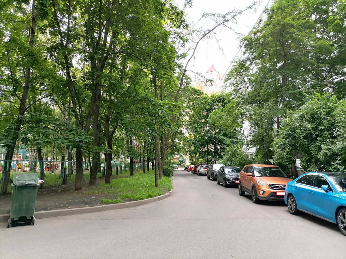 Продажа 3-комн квартиры на вторичном рынке Светлановский проспект, 69