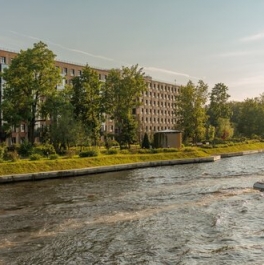 Продажа 4-комн квартиры на вторичном рынке Петровский пр-кт,  д. 11 к2