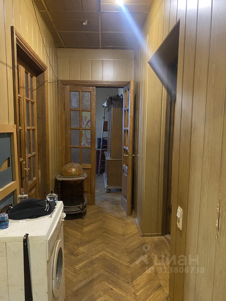 Продажа 3-комн квартиры на вторичном рынке Пушкин, Госпитальная улица, 28