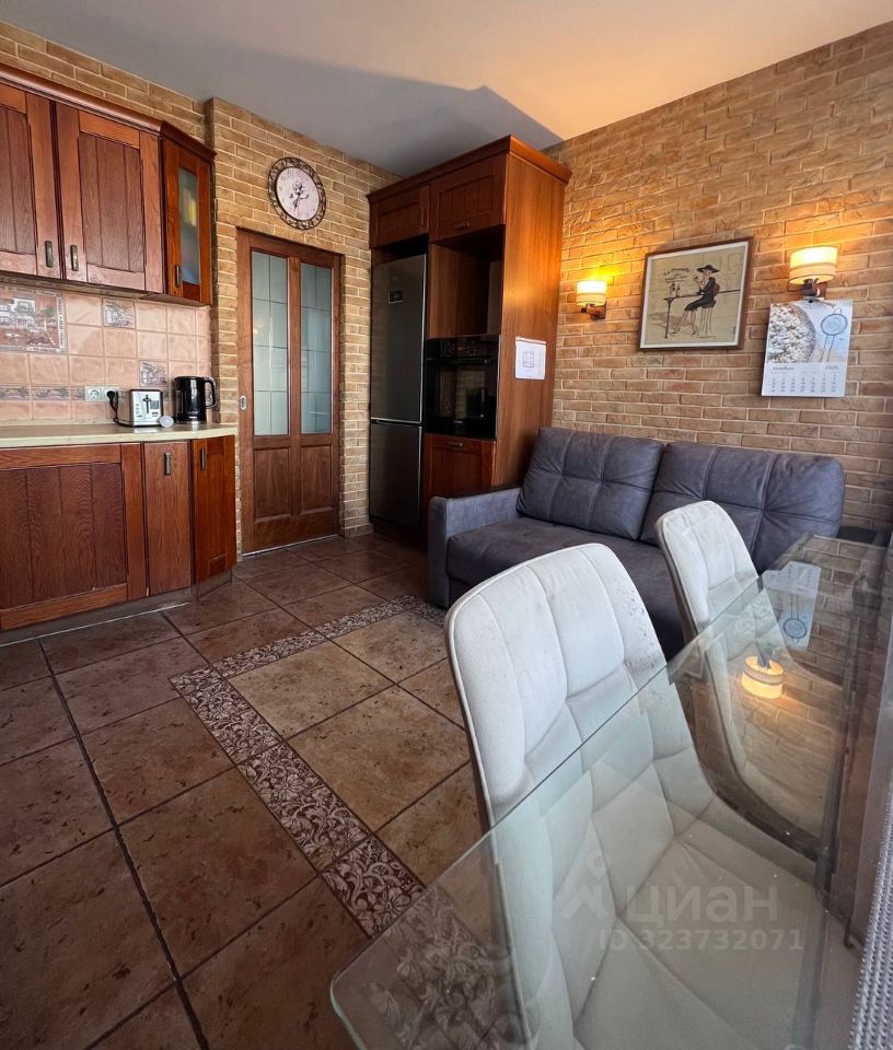 Продажа 2-комн квартиры на вторичном рынке Святоозерская улица, 32