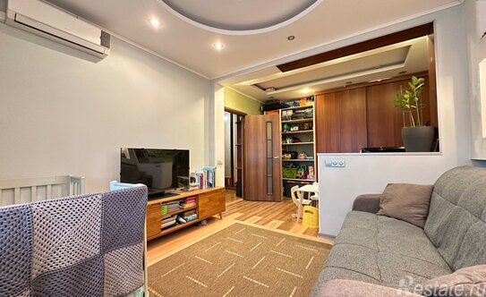 Продажа 1-комн квартиры на вторичном рынке проезд Шокальского,  д. 11