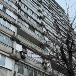 Продажа 2-комн квартиры на вторичном рынке Железнодорожный, Октябрьская улица,  д. 27