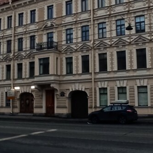3-комн квартира улица Марата,  д. 52