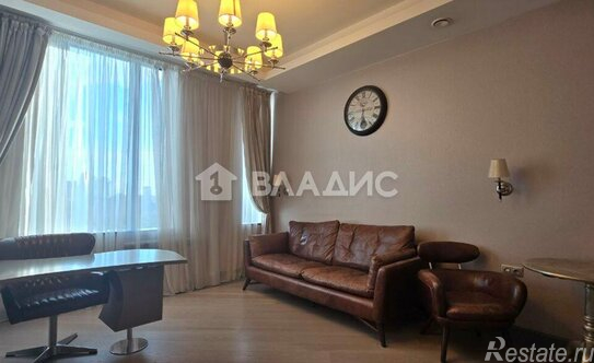 Продажа 4-комн квартиры на вторичном рынке Мосфильмовская улица,  д. 8