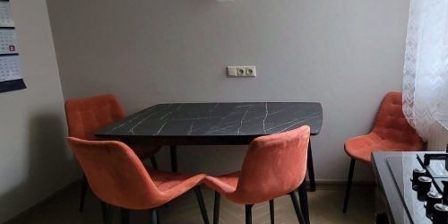 3-комн квартира улица Серегина, 3