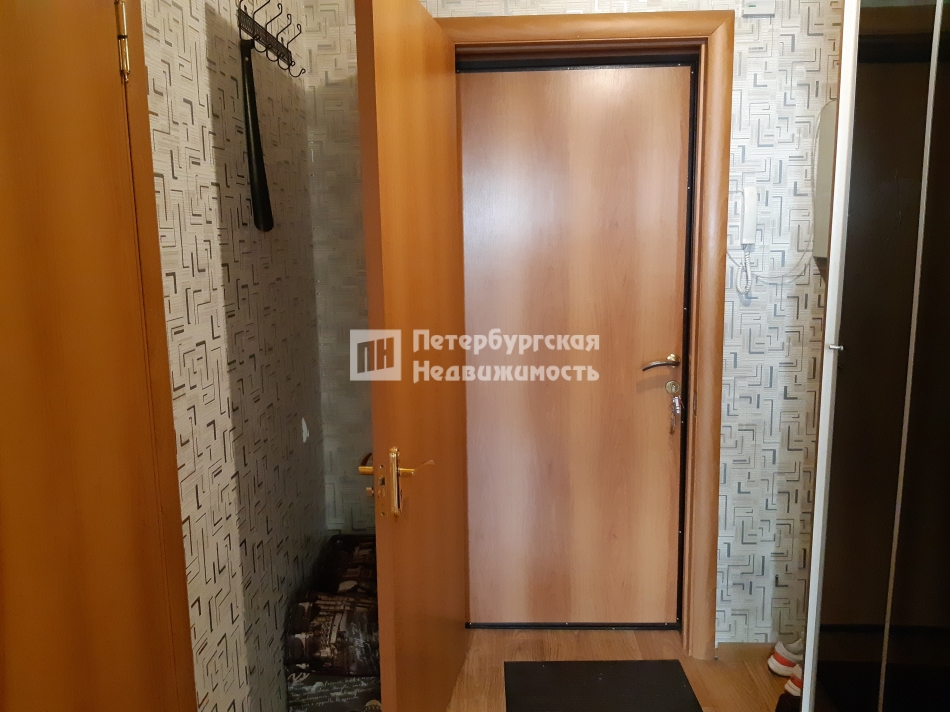 Продажа 1-комн квартиры на вторичном рынке ул Караваевская, д 28 к 1 литера А