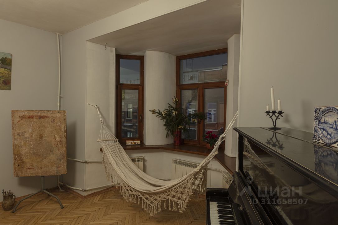 Аренда 4-комн квартиры на вторичном рынке Кузнечный переулок, 14б