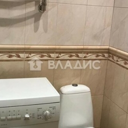 Продажа 3-комн квартиры на вторичном рынке Барвихинская улица,  д. 24