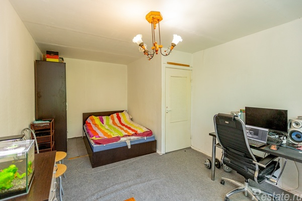 Продажа 1-комн квартиры на вторичном рынке Дрезденская ул,  д. 9