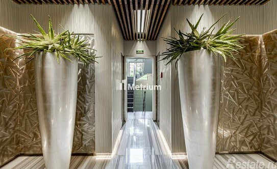 Продажа 4-комн квартиры на вторичном рынке Коробейников переулок,  д. 1