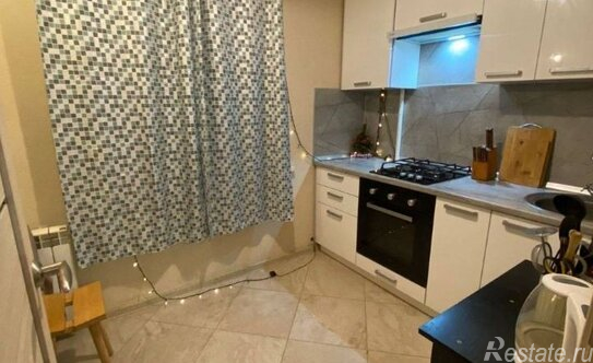 Аренда 2-комн квартиры на вторичном рынке Молодёжная улица,  д. 3