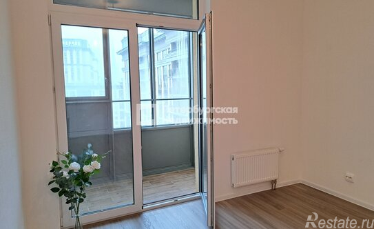 Продажа 1-комн квартиры на вторичном рынке Октябрьская наб,  д. 40