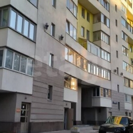 Продажа 2-комн квартиры на вторичном рынке Серпуховский пер,  д. 7,  к. 1