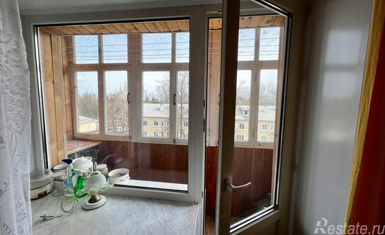 Продажа 3-комн квартиры на вторичном рынке Коломна, улица Ларцевы Поляны,  д. 6
