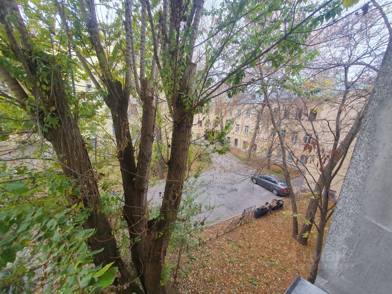 Продажа 3-комн квартиры на вторичном рынке переулок Дойников, 5-7