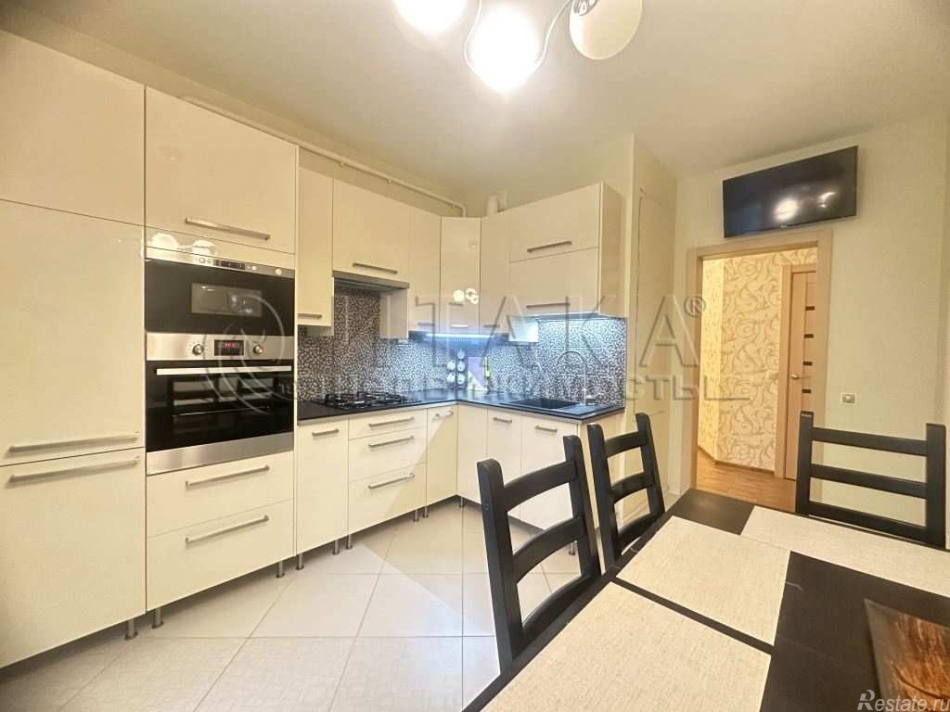 Продажа 3-комн квартиры на вторичном рынке Всеволожск, Центральная (Южный) ул., д. 2