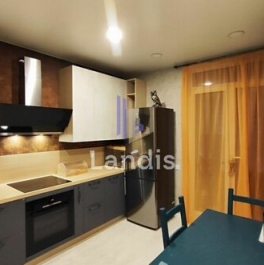 Продажа 3-комн квартиры на вторичном рынке улица Самуила Маршака,  д. 15 к1