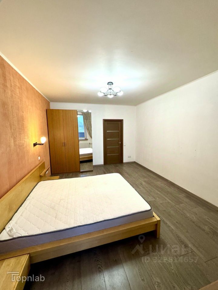 Продажа 2-комн квартиры на вторичном рынке Ленинский проспект, 147к2