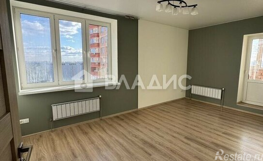 Продажа 2-комн квартиры на вторичном рынке Южный, улица Твардовского,  д. 44