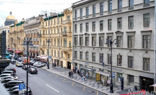 Продажа 3-комн квартиры на вторичном рынке Морская М. ул,  д. 7
