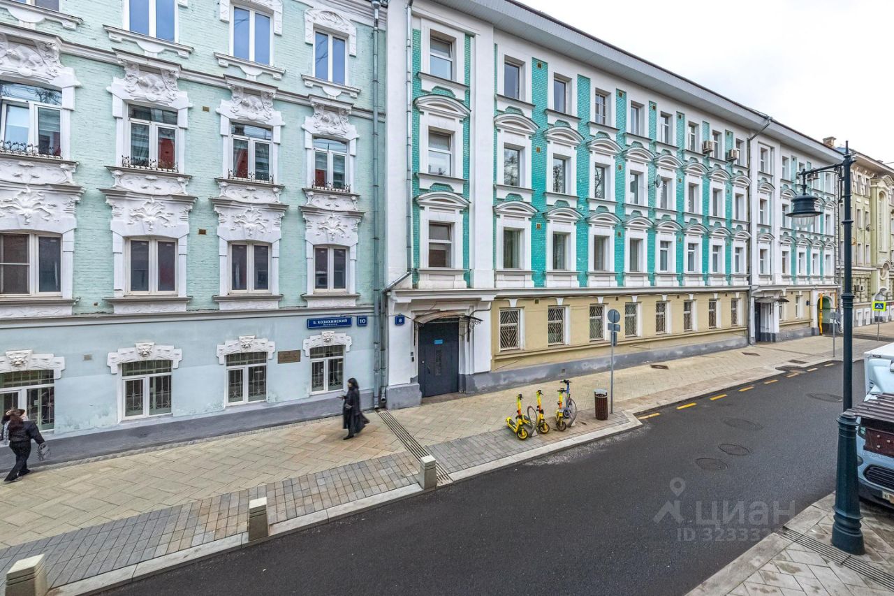 Продажа 3-комн квартиры на вторичном рынке Большой Козихинский переулок, 7