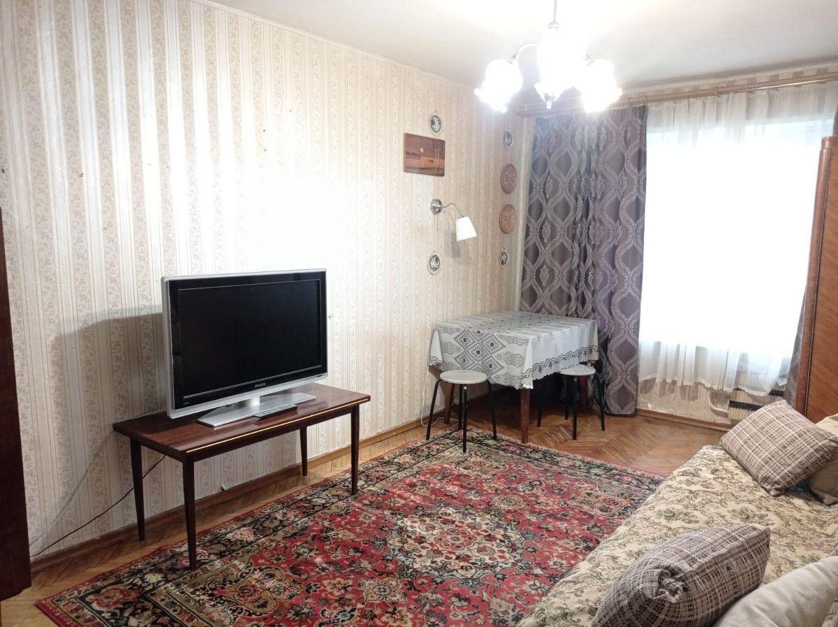 Аренда 2-комн квартиры на вторичном рынке Мытищи, улица 1-я Крестьянская, 2к3